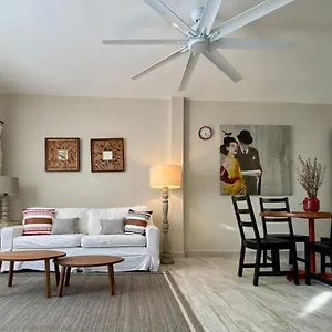https://isla-verde-by-the-beach-ii.sanjuanpuertorico-hotels.com